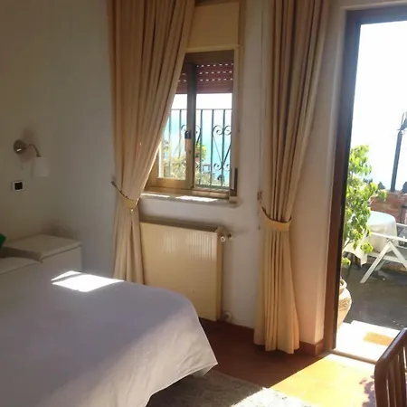 Hotel Greta & 2*