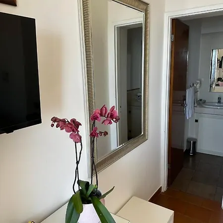 Hotel Greta &