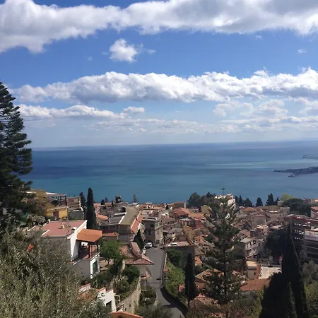Greta & Hotel Taormina