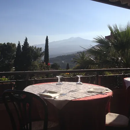 Greta & Hotel Taormina