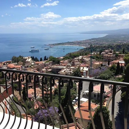 Greta & Hotel Taormina