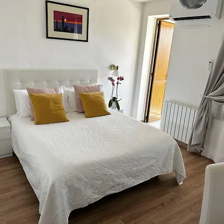 Hotel Greta & 2*